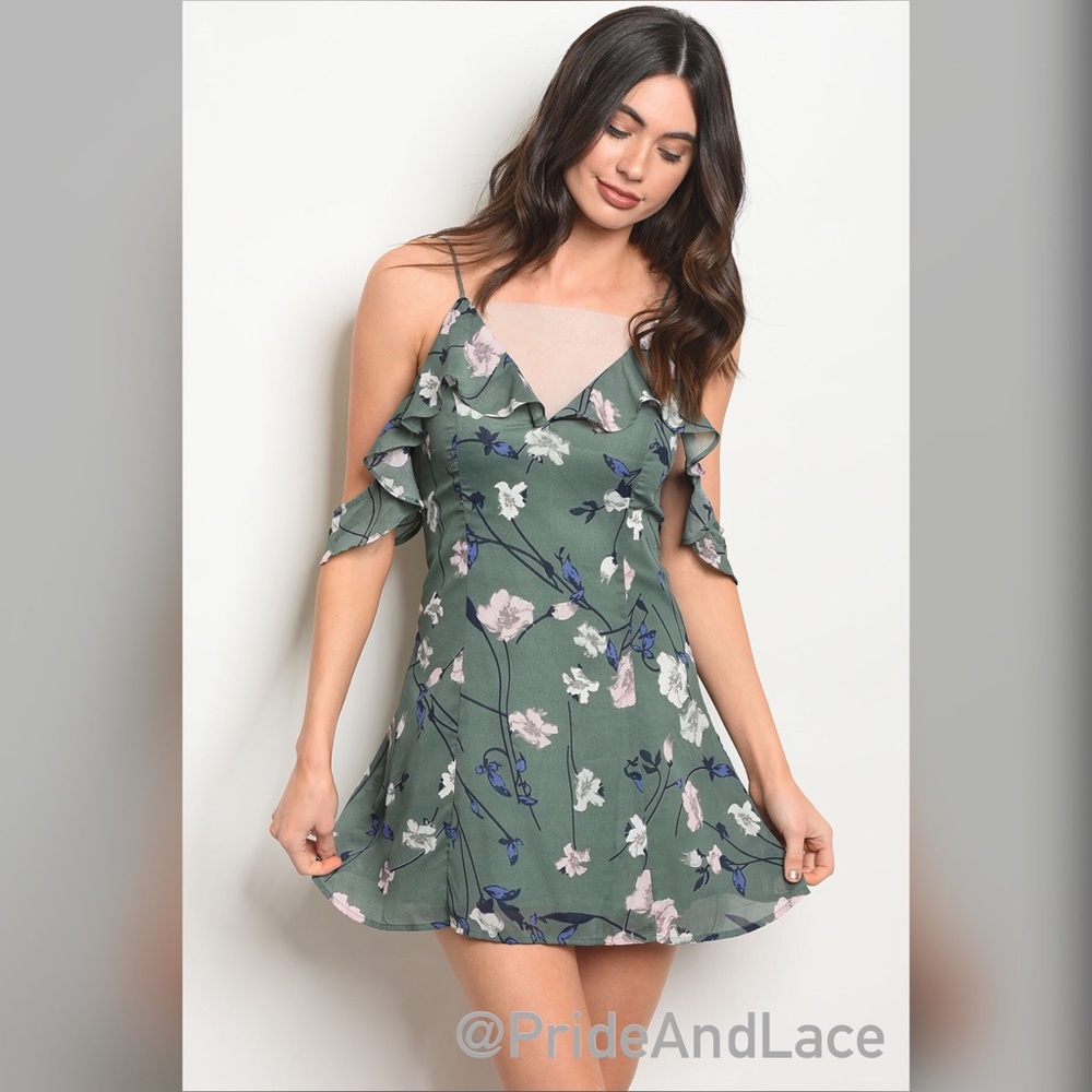 LAST 2️⃣ 💐 Green Floral Cold Shoulder Dress 💐